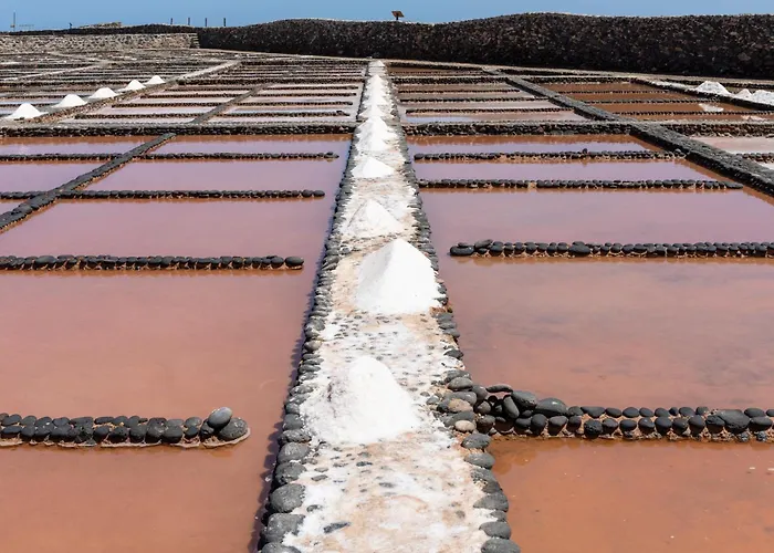 Home2book El Duplex Apt, Coastal Paradise